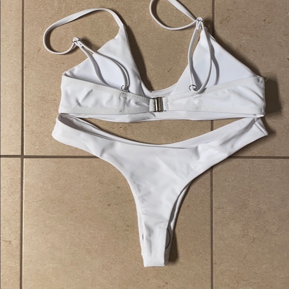 Cheeky White Bikini Set (S) Reposhing NWOT - Picture 2 of 4
